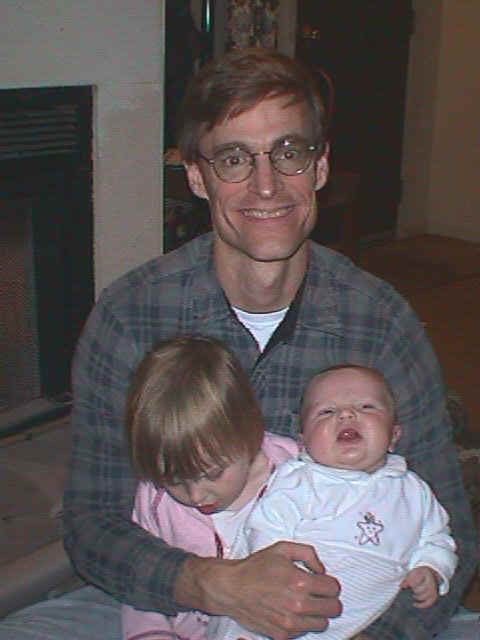 DaddyOliviaSydney20010417.jpg (40120 bytes)