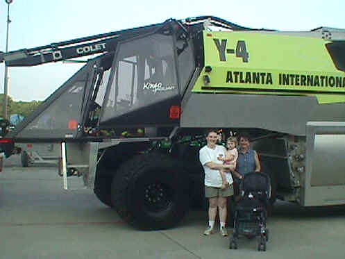 Firetruck20010731.jpg (46085 bytes)