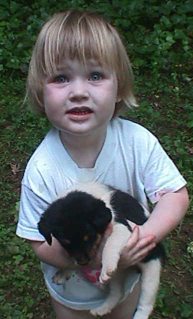 olivianpuppy20010511.jpg (59553 bytes)