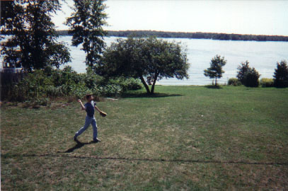 Kostka Playing Catch