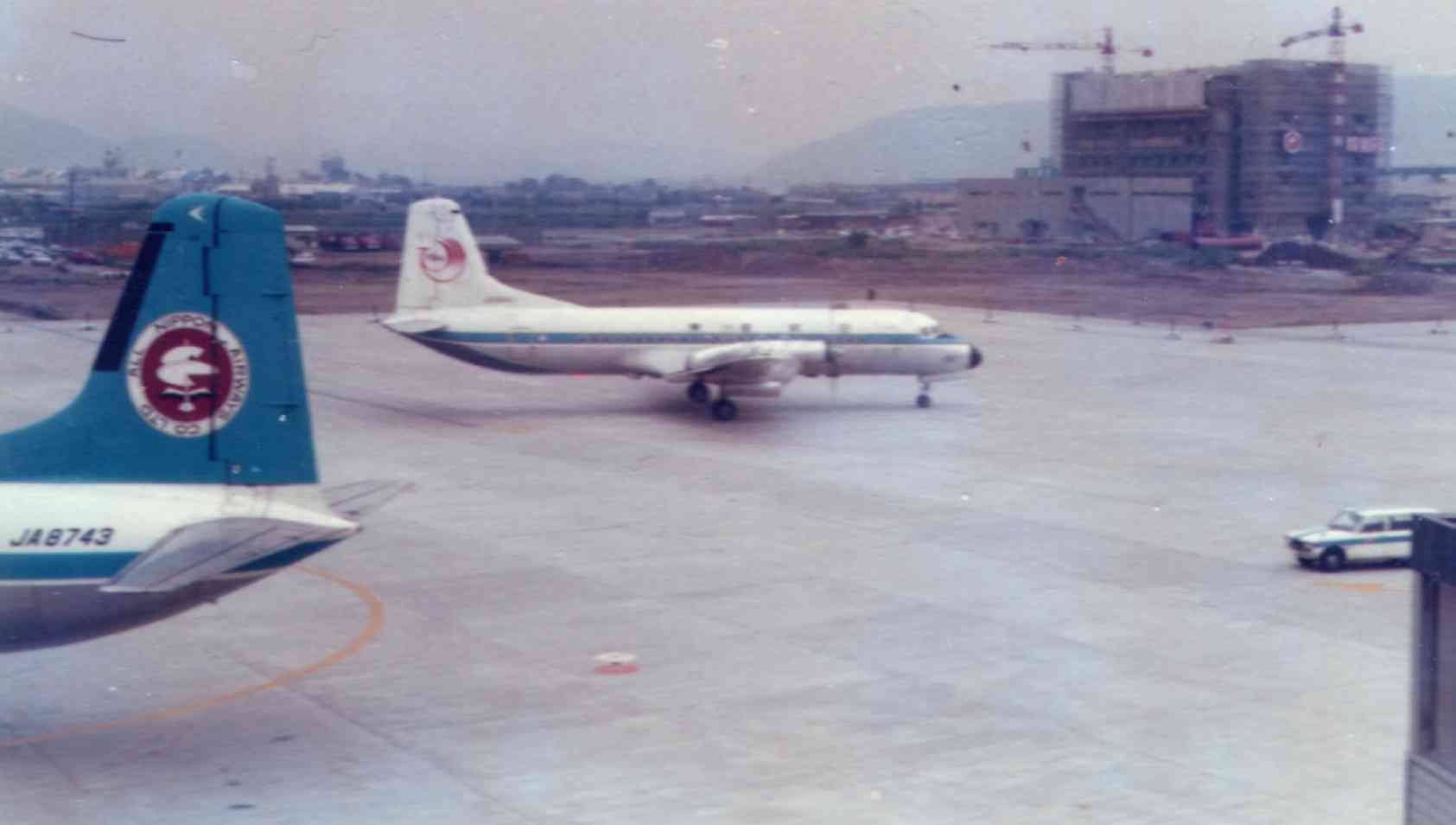 TAW YS-11