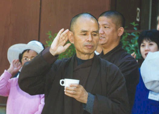 TNHLangNghe.jpg (37053 bytes)