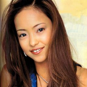 Amuro74.jpg (13959 bytes)