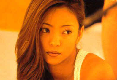 namie_04.JPG (34795 bytes)