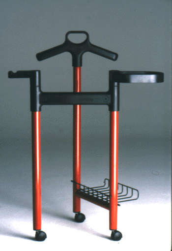 Totem cloth hanger