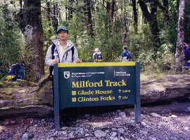 [Milford Track�̊Ŕ�]