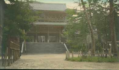 photo06.jpg (10090 bytes)