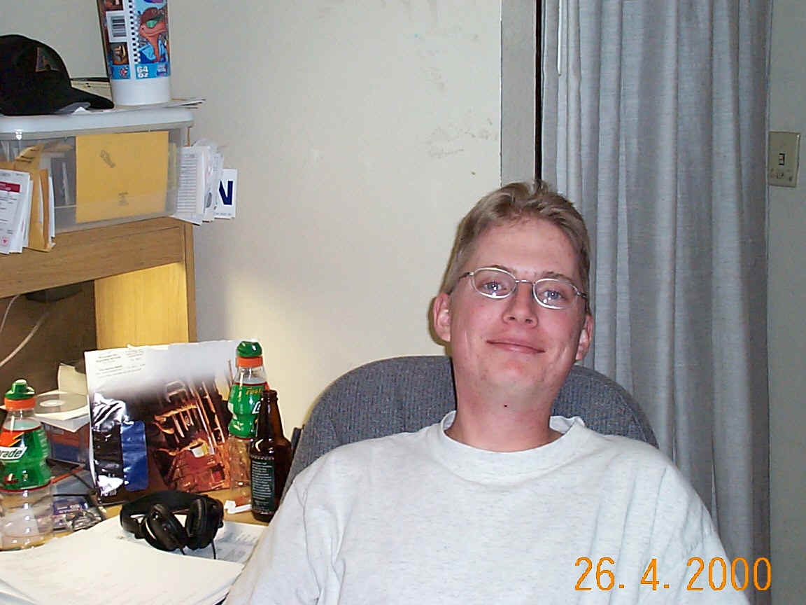 Tom Circa spring 2000, notice the beer bottle and quantites of gatorade.