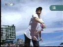 Shania throws out the ceremonial first pitch before the Chicago Cubs-Philadelphia Phillies at Wrigley Field in Chicago, Thursday, July 24, 2003
