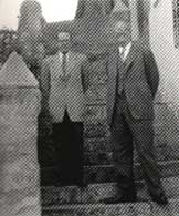 Joan Coromines i el Dr.Fernando Antonio Martnez, redactor del Diccionario de construccin y rgimen de la lengua castellana de Rufino Jos Cuervo (1956). 