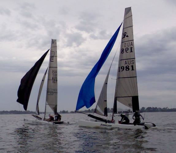 Deploying spinnakers at top mark