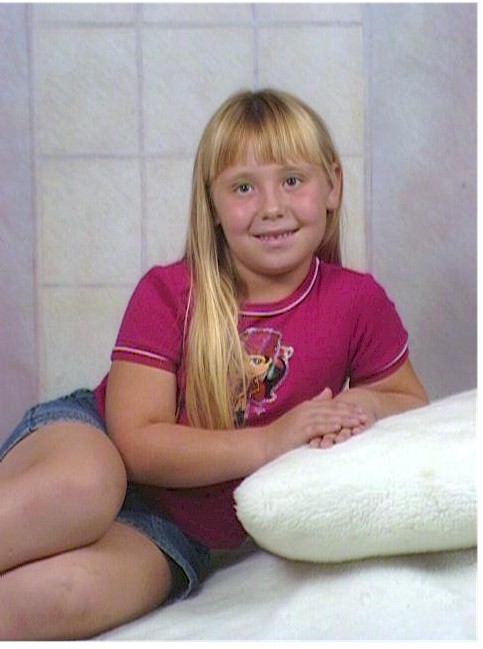 Brianna_window.JPG (61696 bytes)