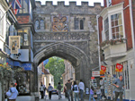 The northgate seperate the busy shopping area from the more quiet area of the Salisbury cathedral.