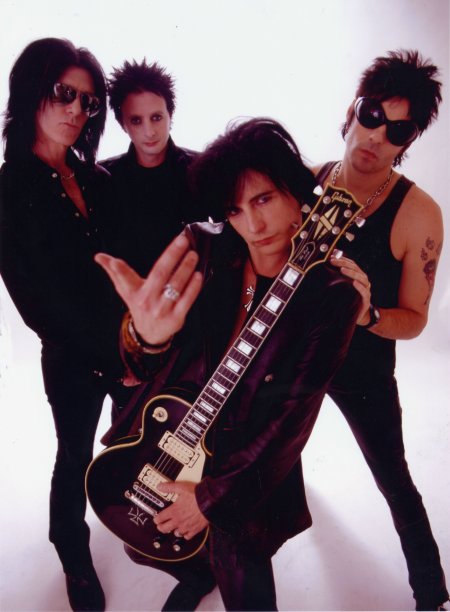 LA Guns 2004 