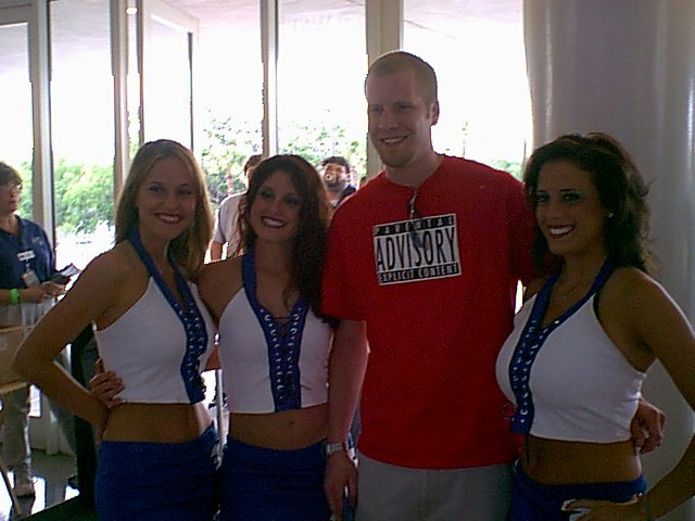 jpowithcheer.JPG (76302 bytes)