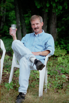 Bill's first? drink (59625 bytes)