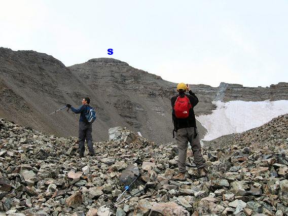 The uppper basin of Castle Peak with its permanent snowfield