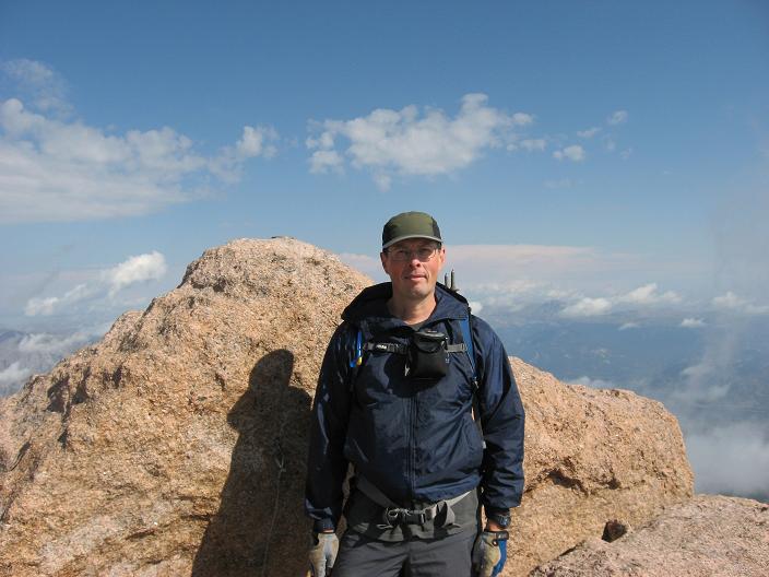 A happy scrambler on Longs Peak