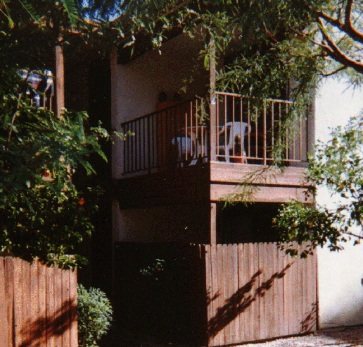 picture of two Los Colinas studios
