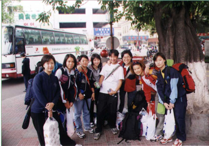 dgteam02.JPG (52588 bytes)