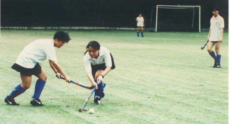 hockey_ric.jpg (56730 bytes)