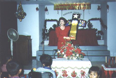 Miss Karen told a Christmas Story