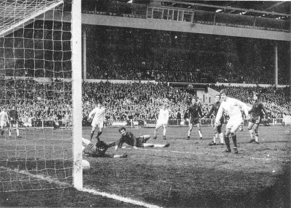 Leeds v. Chelsea in April 1970