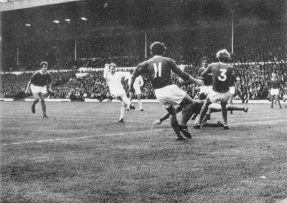 Leeds v. Everton in August 1970