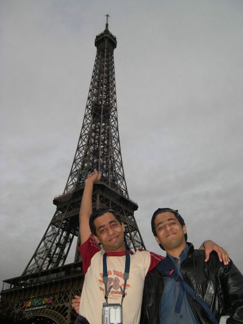 Rohan & Roshan - The twins at Paris