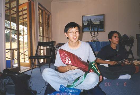 tenny_khoi.jpg