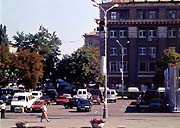 1-04-50.jpg (17103 bytes)