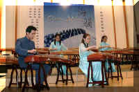 guzheng-sg6.jpg (35228 bytes)