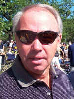 larry.jpg (51375 bytes)