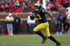 Perry runs for 175 yards