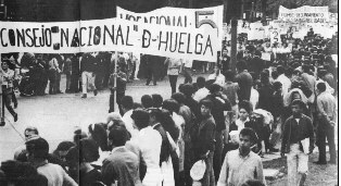 Marcha del Conesejo Nacional de Huelga en 1968
