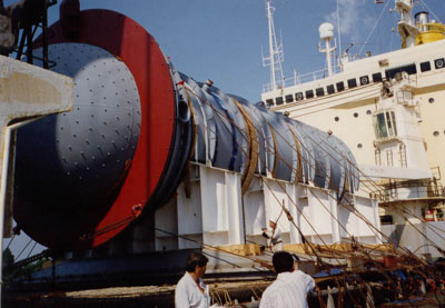  the reactor secured and lashed on board the ship 