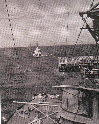 destroyers, cruisers on Gulft of St. Tropez