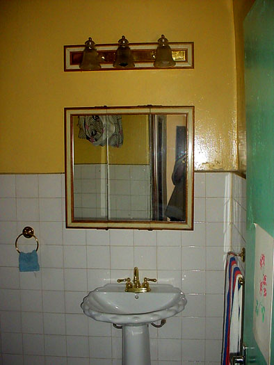 jinja bathroom