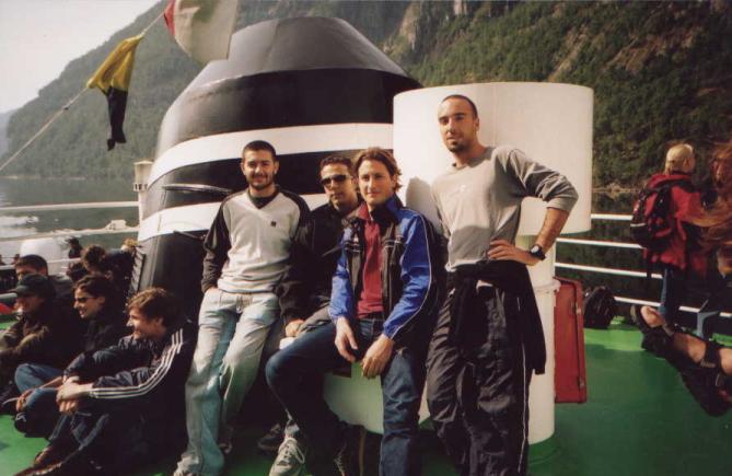 ..noi romani quasi al completo..