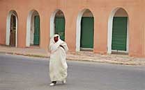 road scene in modern Ghadames