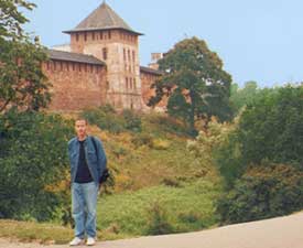 outside of Novgorod kremlin (=castle in Russian)