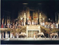 Aida3.jpg (11785 bytes)