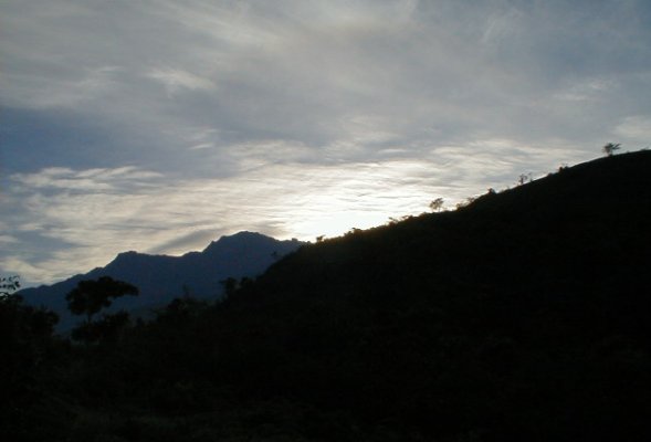 Amanecer sobre el Pico El Len