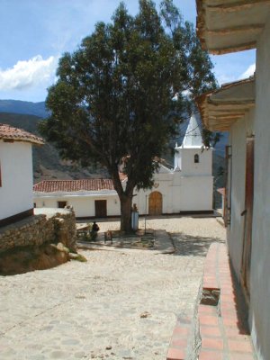 Plaza Bolvar e Iglesia