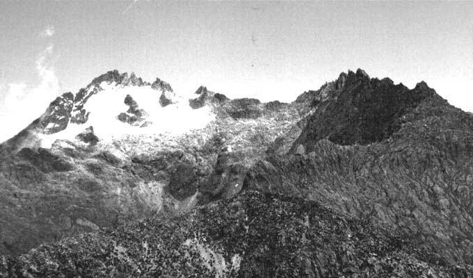 Pico Bolvar y la 'Cresta del Gallo'