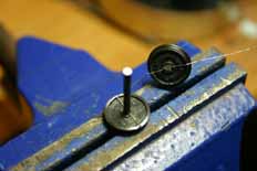 Click here to see more about making wheelsets suitable for live-axle pick-up.