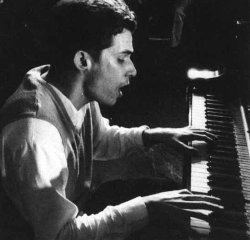 Pianist Glenn Gould - Click to hear part of Bach's Goldberg Variations.