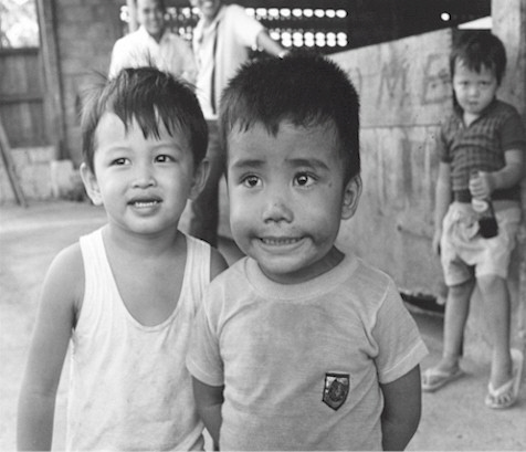 Tarlac, Philippines, 1971.jpg (44560 bytes)