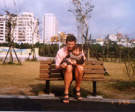 PapaParkw452h377.jpg
