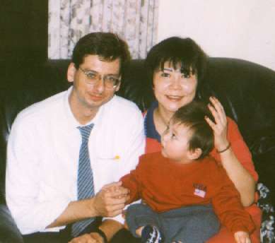  familiew389h344.jpg